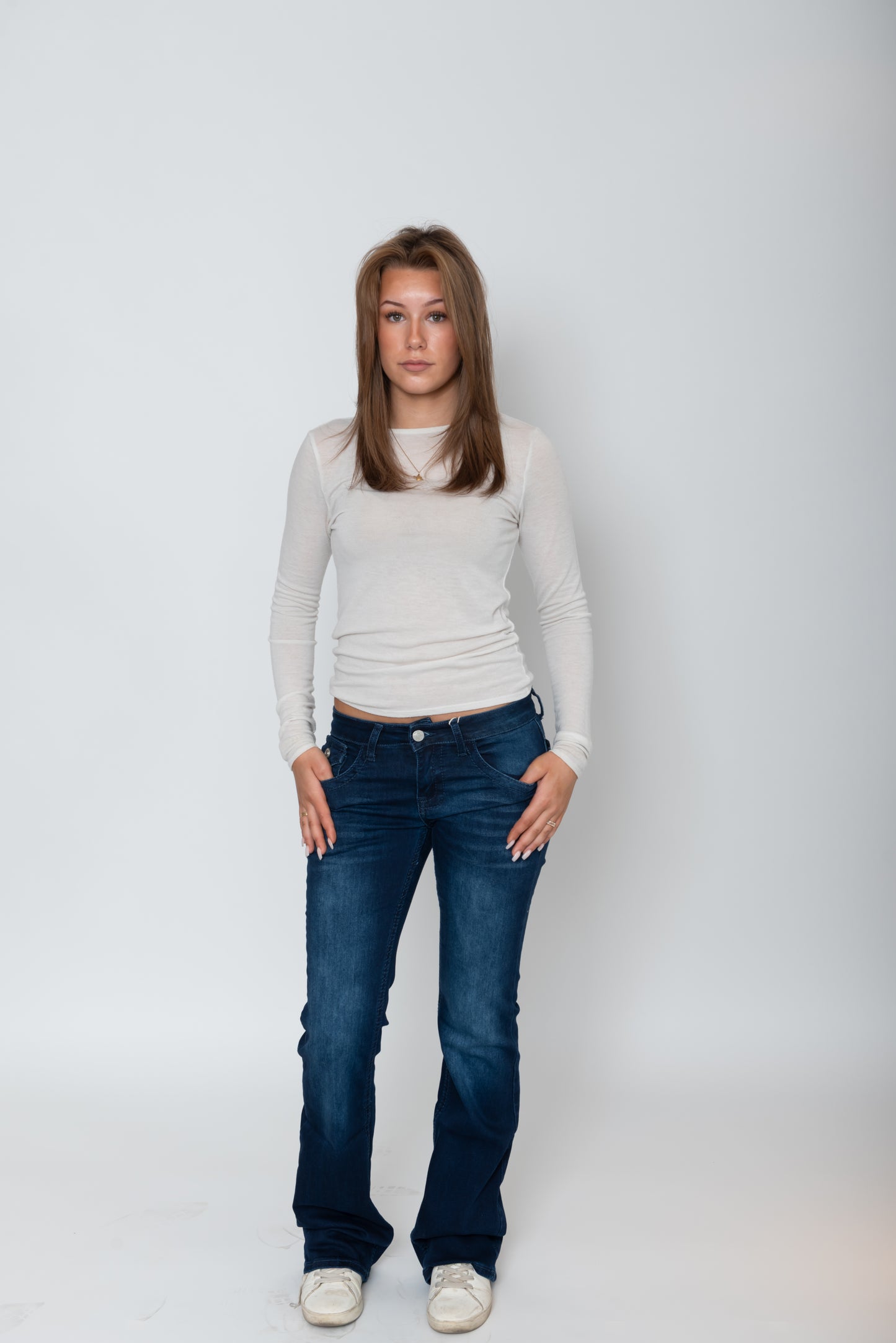 Low-waisted DreamX1 Jeans