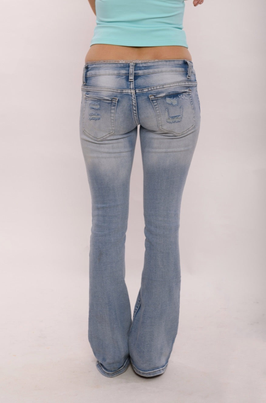 Low-waisted VeiraX1 Jeans – Limited Edition -