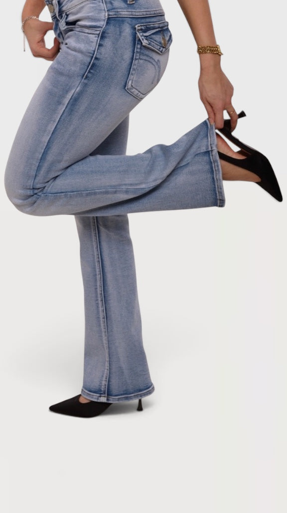 Low-waisted KiraX1 Jeans – Limited Edition -